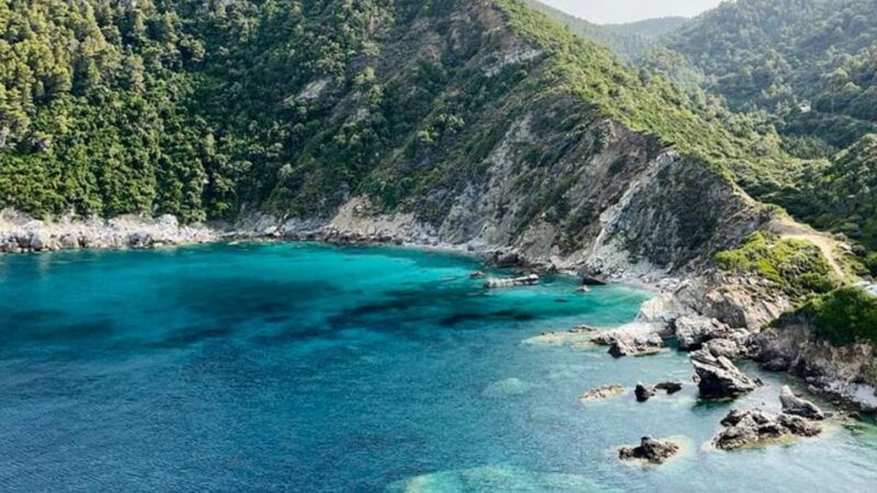 skopelos-mamma-mia-cliff-tour