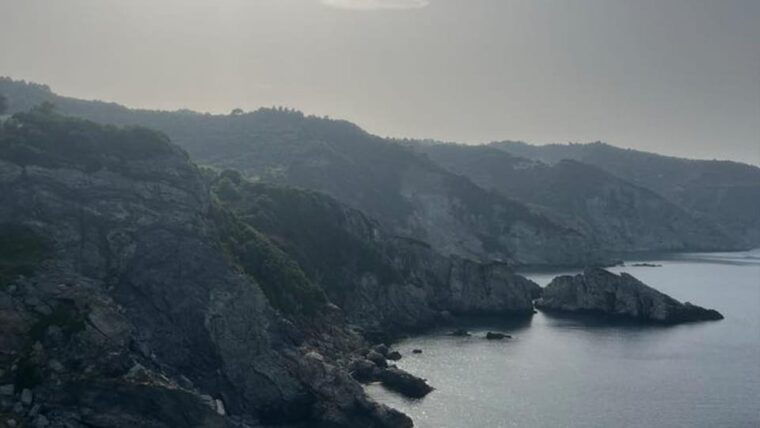 skopelos-mamma-mia-cliff-tour