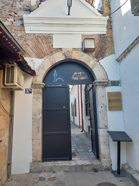 Skopje: Old town walking tour & Food tasting - An In-Depth Look at the Skopje Old Town Food & Walking Tour