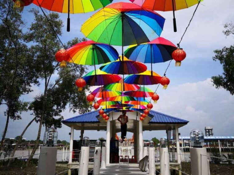 sky-mirror-kuala-selangor-and-sekinchan-paddy-field-tour