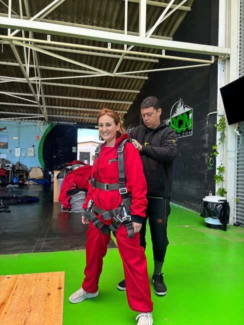 Skydive Over Barcelona 13,000ft Tandem Jump + Transport - FAQs