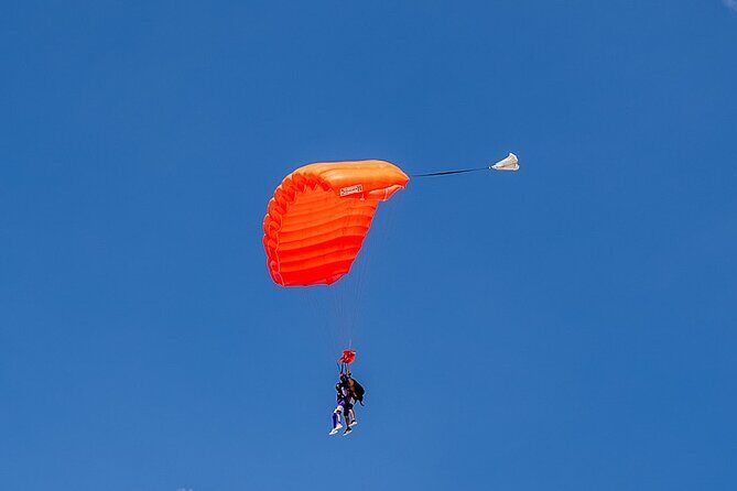 Skydive Zanzibar | Tandem Skydive - Who Should Try This Experience?