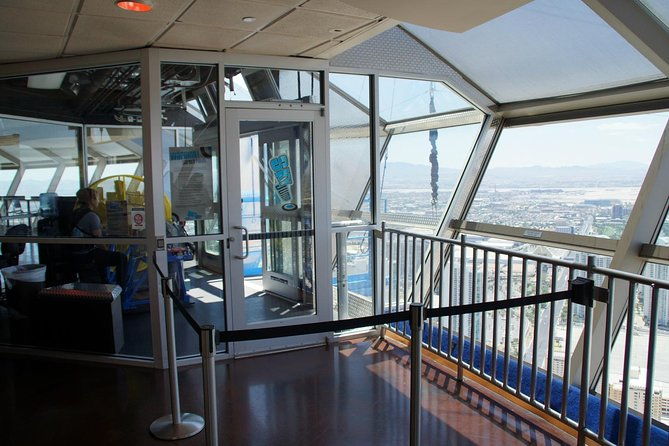 skyjump-las-vegas-at-the-strat-hotel-and-casino-2