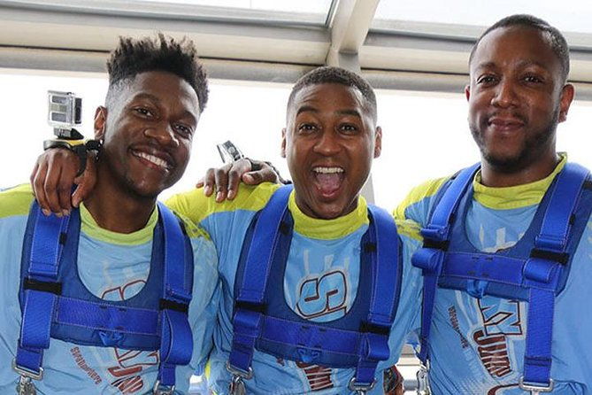 skyjump-las-vegas-at-the-strat-hotel-and-casino-2