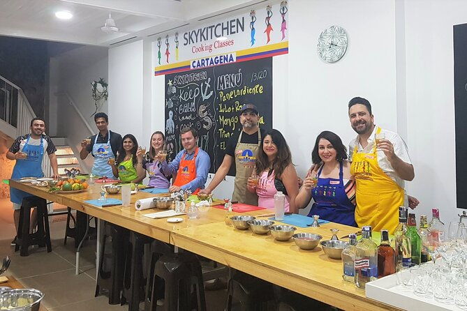 skykitchen-2-hour-cocktail-class-in-cartagena