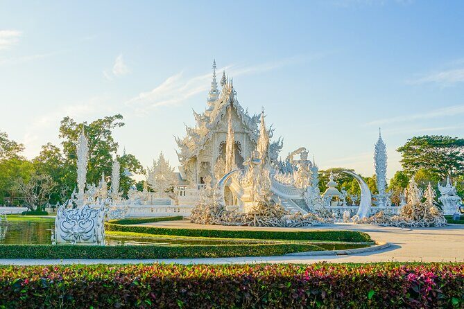 Small Group 1-Day Tour to Chiang Rai 3 Temples, Long-neck Tribe - Transportation & Comfort