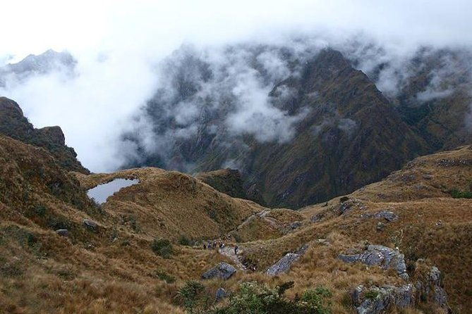 small-group-4-day-inca-trail-trek-to-machu-picchu