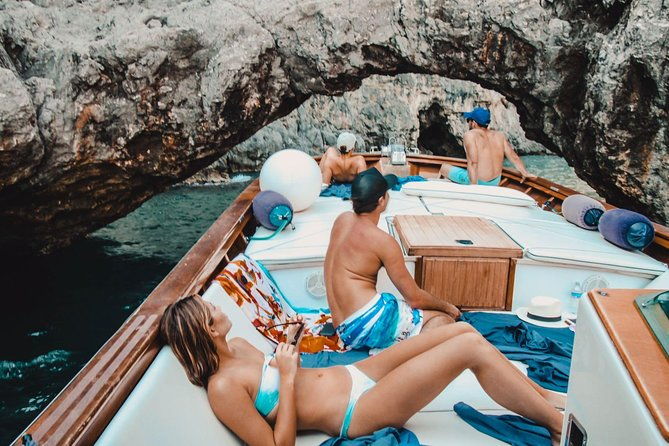 small-group-amalfi-coast-day-trip-from-positano-or-praiano
