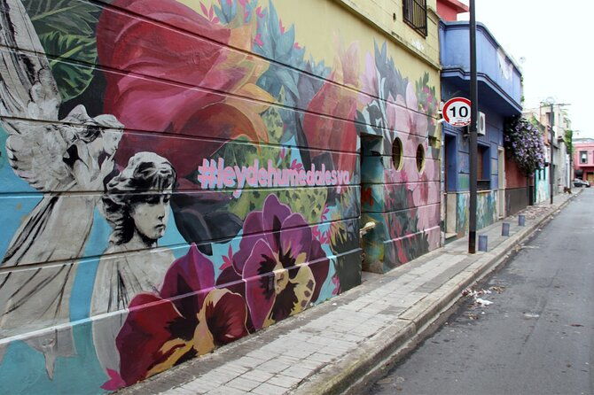 small-group-argentinian-wines-and-malbec-tasting-urban-art-tour