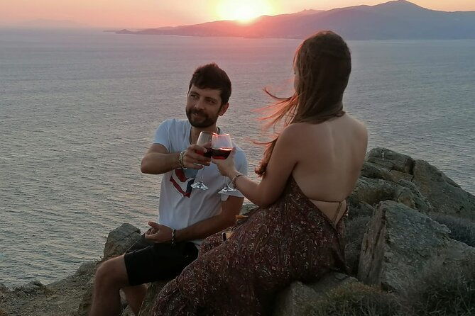 small-group-armenistis-lighthouse-sunset-tour-in-mykonos