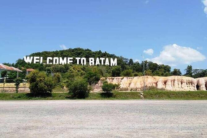 SMALL GROUP: Batam day tour with Ferry, 1-hour Massage, and Lunch from Singapore - Who Should Consider This Tour?
