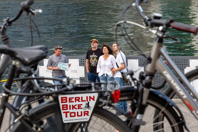small-group-berlin-wall-bike-tour-2