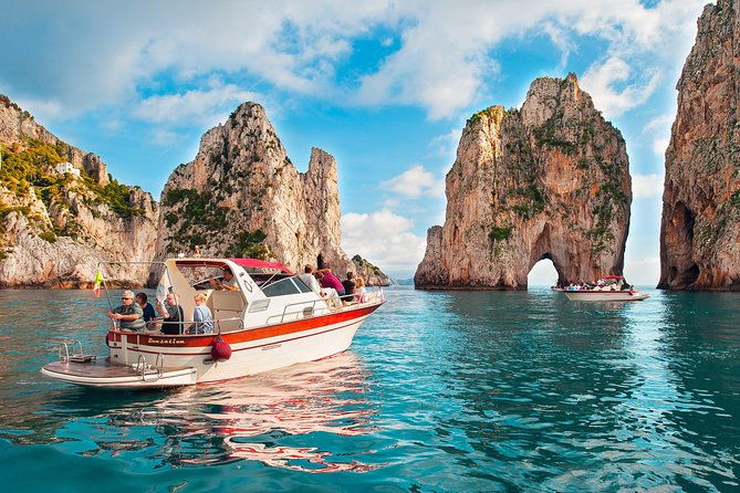 small-group-boat-day-tour-cruise-from-sorrento-to-capri