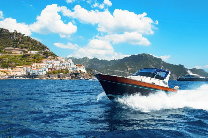 small-group-boat-day-tour-cruise-from-sorrento-to-capri