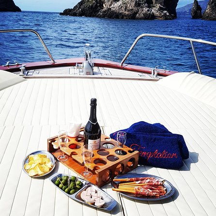 small-group-boat-day-tour-cruise-from-sorrento-to-capri