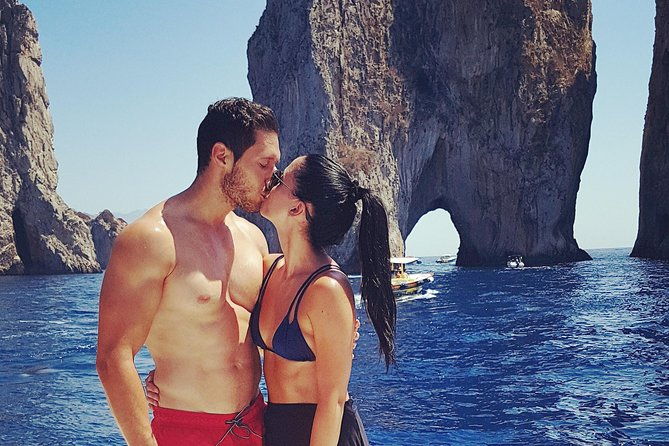 small-group-boat-day-tour-cruise-from-sorrento-to-capri