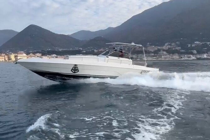 small-group-boat-tour-from-sorrento-to-capri