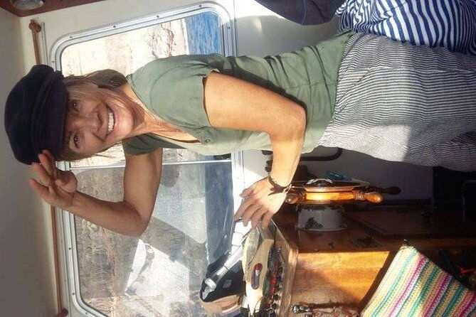 small-group-boat-whale-and-dolphin-watching-tour