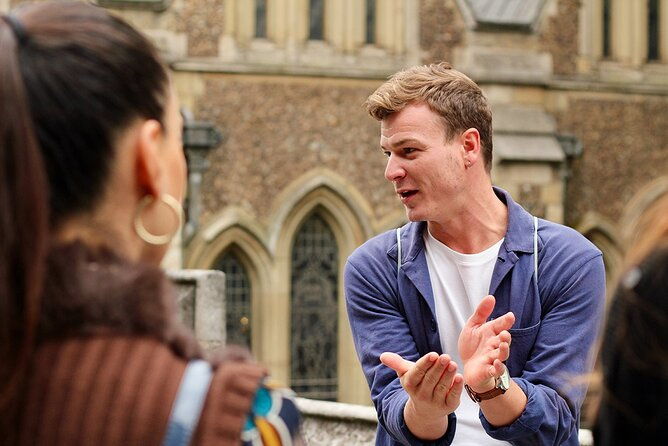 small-group-borough-market-guided-food-tour-in-london