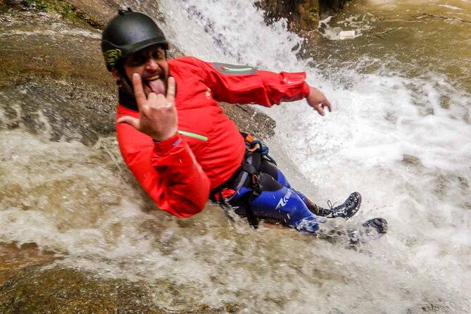 small-group-canyoning-in-the-pollino-national-park-2