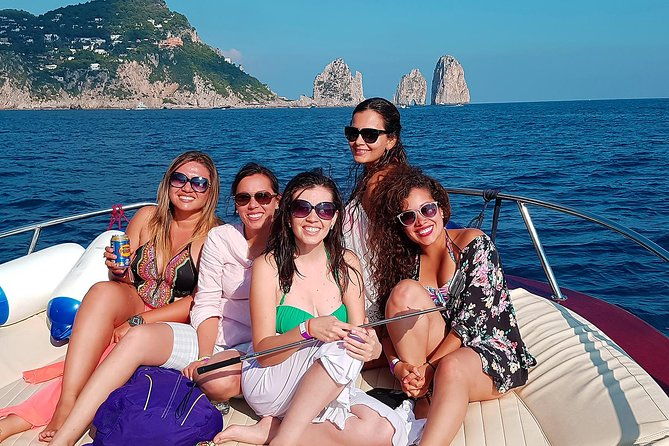 small-group-capri-boat-tour-with-transfer-from-sorrento