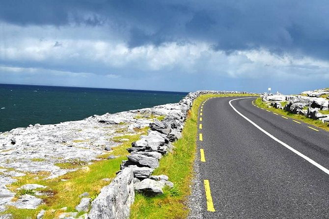 small-group-cliffs-cruise-aran-islands-and-connemara-in-one-day-from-galway