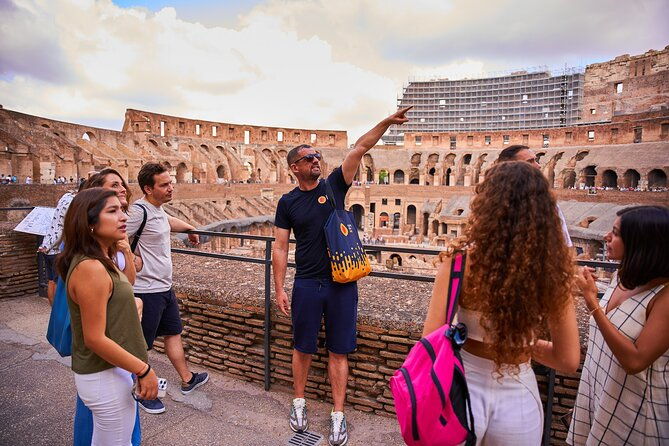 small-group-colosseum-palatine-hill-and-roman-forum-tour