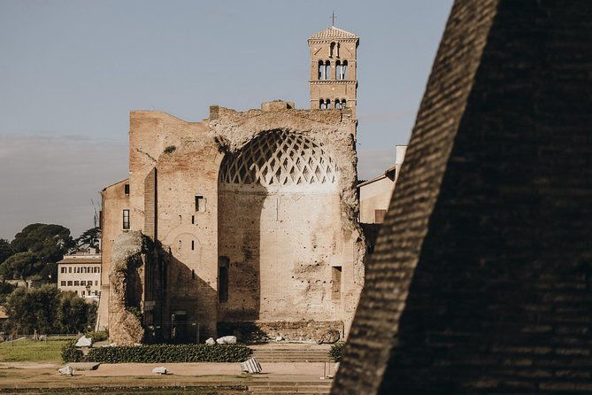 small-group-colosseum-tour-with-roman-forum-palatine-hill