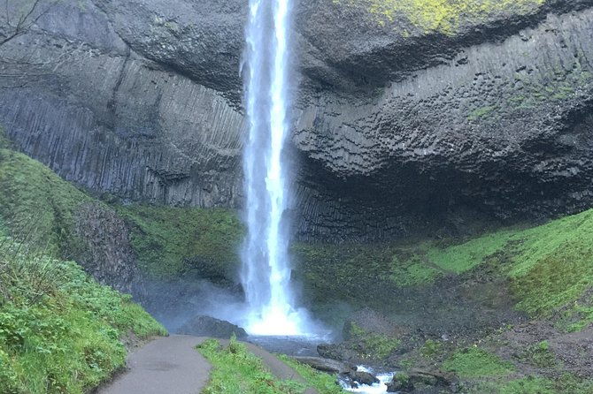 small-group-columbia-river-gorge-waterfalls-and-mt-hood-day-tour-from-portland