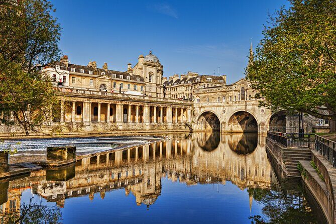 Small Group Cotswolds Village, Stonehenge and Bath Tour from London - Detailed Breakdown of the Itinerary