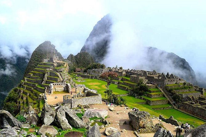 small-group-day-tour-to-machu-picchu