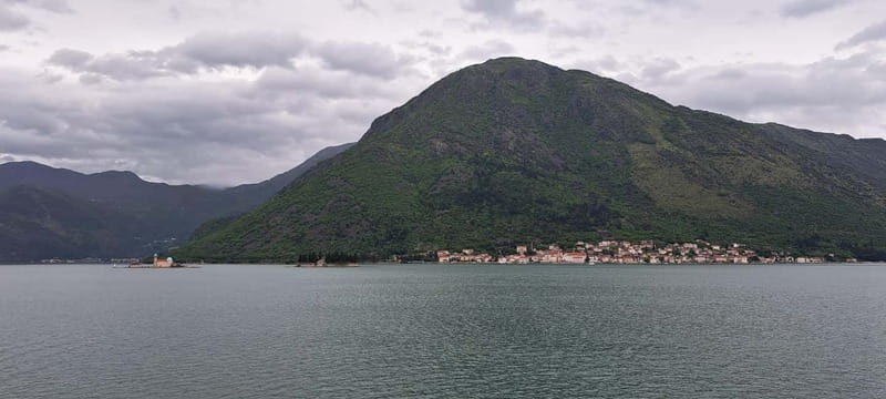Small group day trip from Dubrovnik to Montenegro - Authentic Insights and Practical Tips