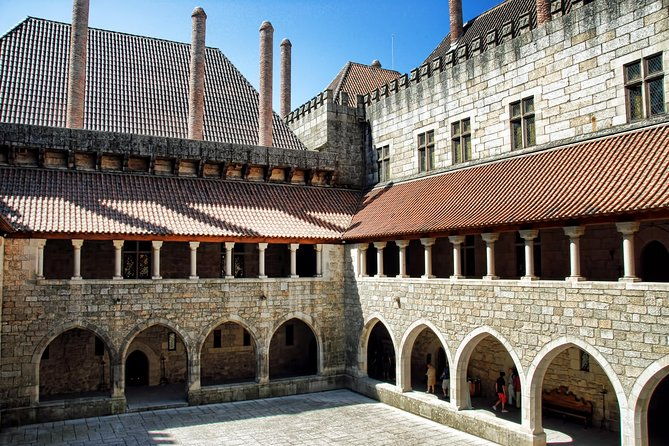 small-group-day-trip-to-braga-and-guimaraes-with-lunch-included