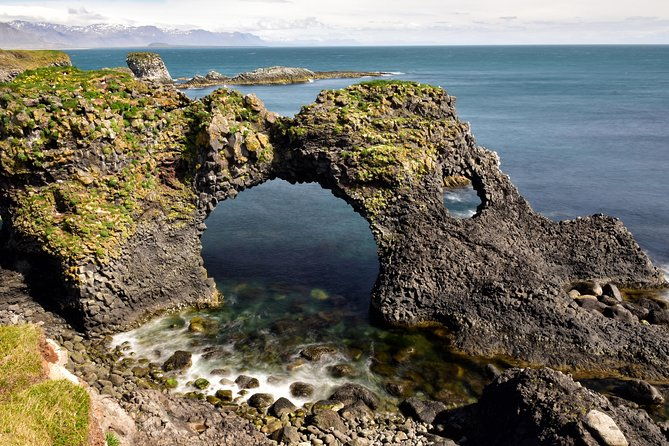 small-group-day-trip-to-snaefellsnes-national-park