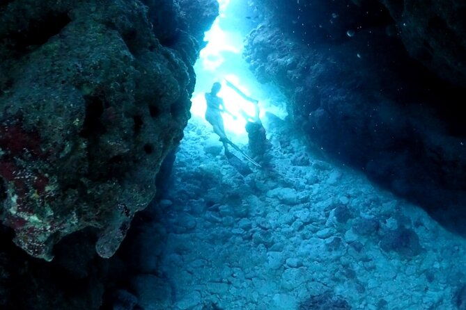 small-group-diving-activity-in-miyakojima
