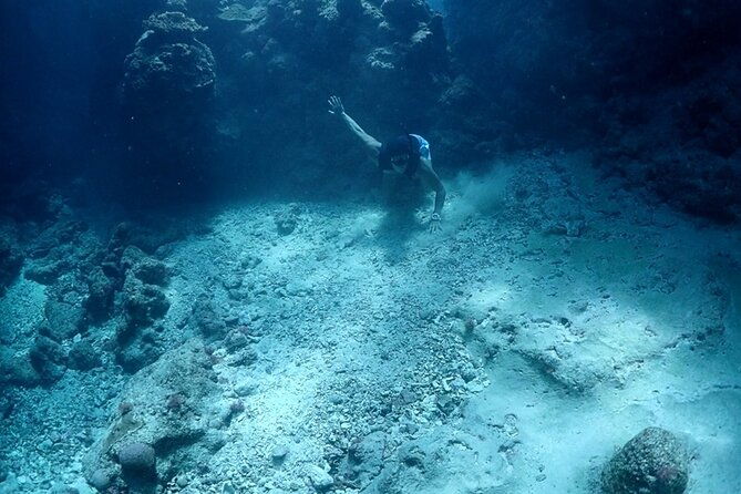 small-group-diving-activity-in-miyakojima