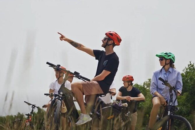 small-group-e-bike-grand-cayman-ecological-half-day-tour