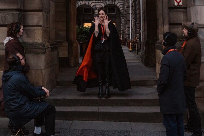 small-group-edinburgh-old-town-ghost-walking-tour