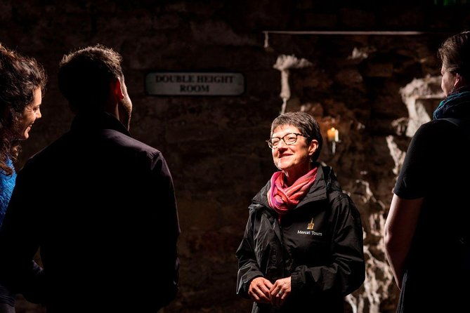 small-group-edinburgh-underground-vaults-historical-walk