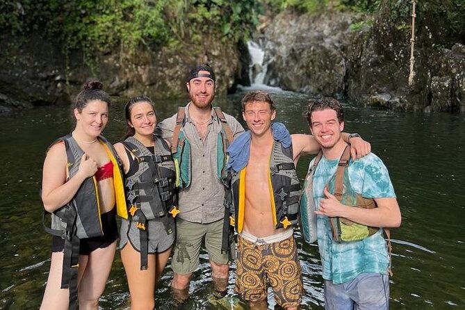 small-group-el-yunque-rainforest-tour-waterfalls