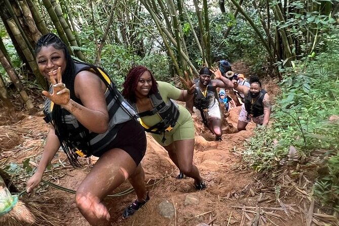 small-group-el-yunque-rainforest-tour-waterfalls