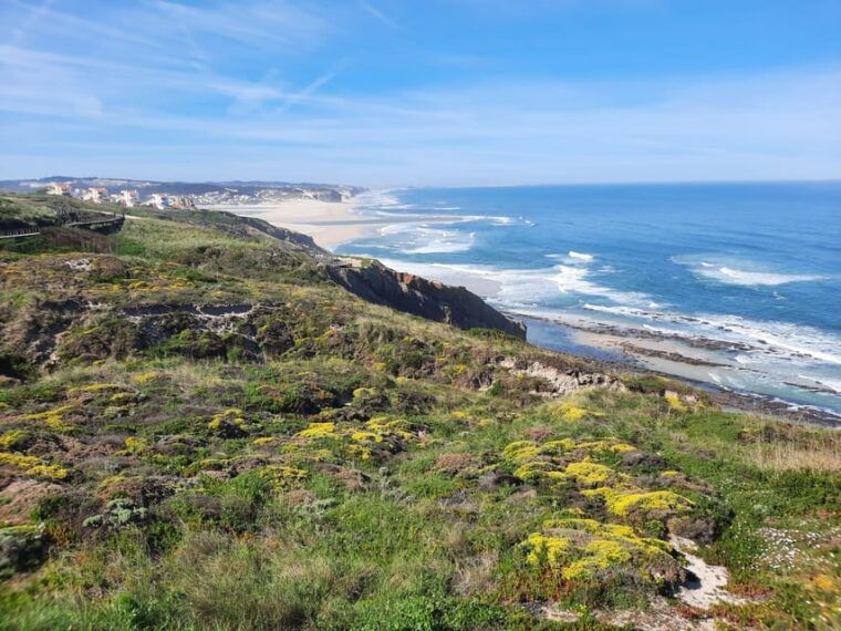 small-group-excursion-to-nazare-and-obidos-from-lisbon