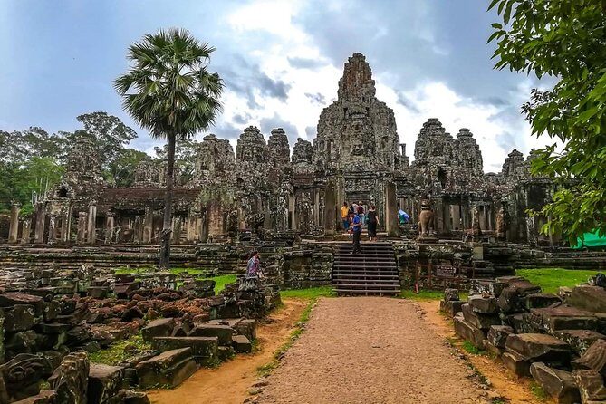 Small-Group Explore Angkor Wat Sunrise Tour with Guide - FAQs