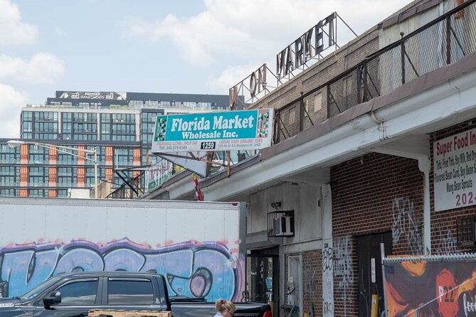 small-group-food-drink-tour-from-union-station-to-union-market