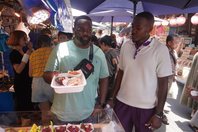 small-group-food-tour-in-tsukiji-market