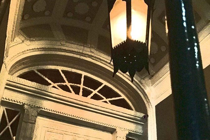 small-group-french-quarter-haunted-ghost-tour-2