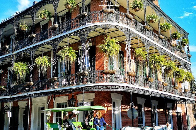 small-group-french-quarter-history-walking-tour-2