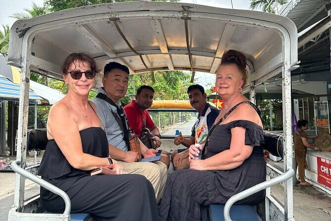Small Group Full-Day Tour Cu Chi Tunnels and Mekong Delta - Key Points
