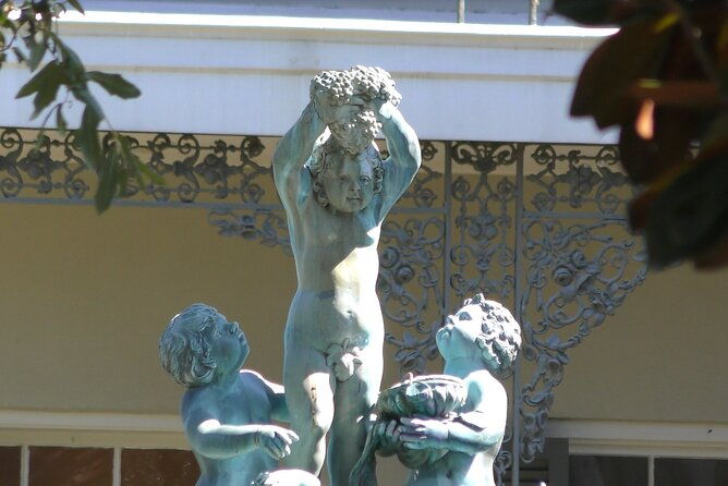 small-group-glamorous-garden-district-tour