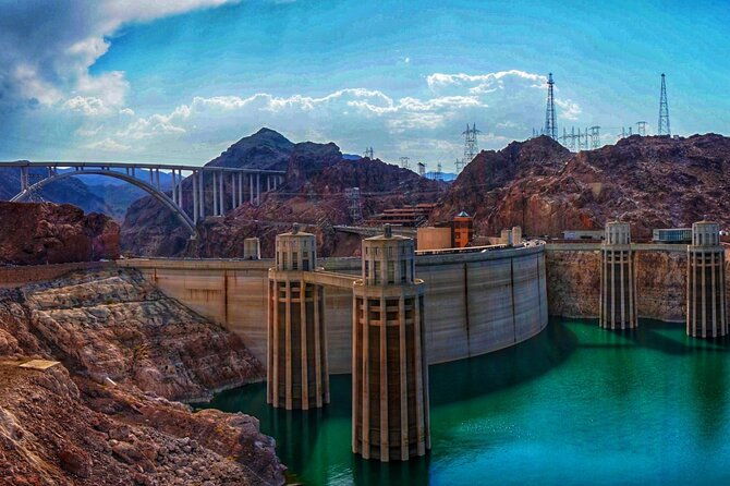 small-group-grand-canyon-hoover-dam-7-magic-mountains-tour